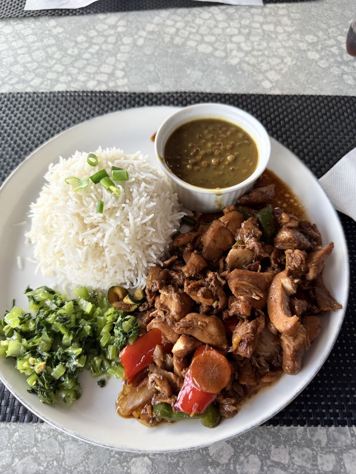 Plaisir gourmand (repas créole et chinois)